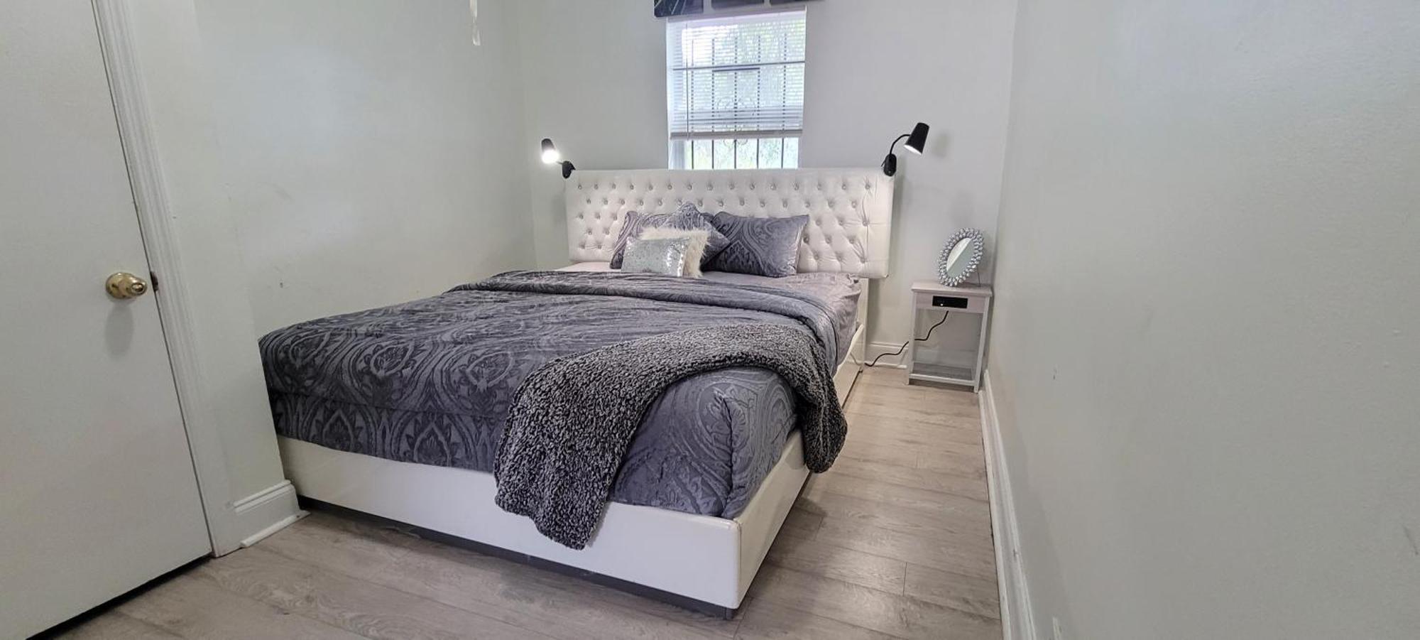 Large, Central, Lovely & Cozy 4Bed/2Bath - House By Everbank Stadium แจ็กสันวิลล์ ภายนอก รูปภาพ