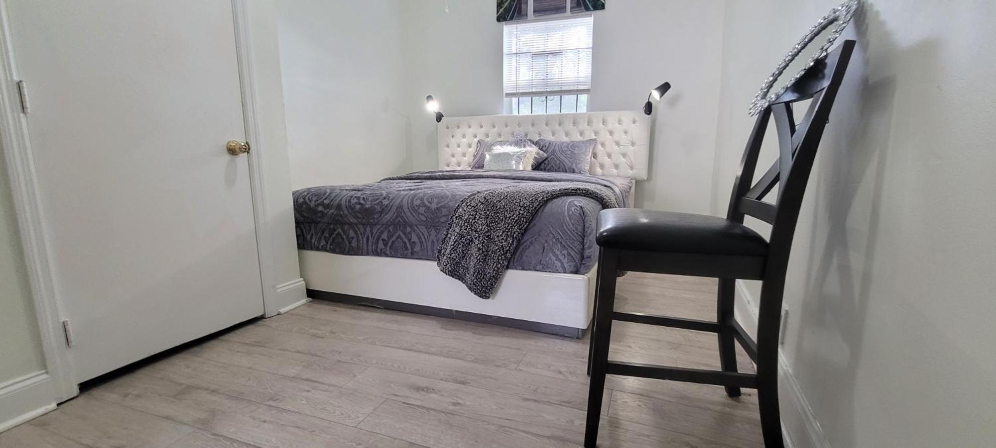 Large, Central, Lovely & Cozy 4Bed/2Bath - House By Everbank Stadium แจ็กสันวิลล์ ภายนอก รูปภาพ