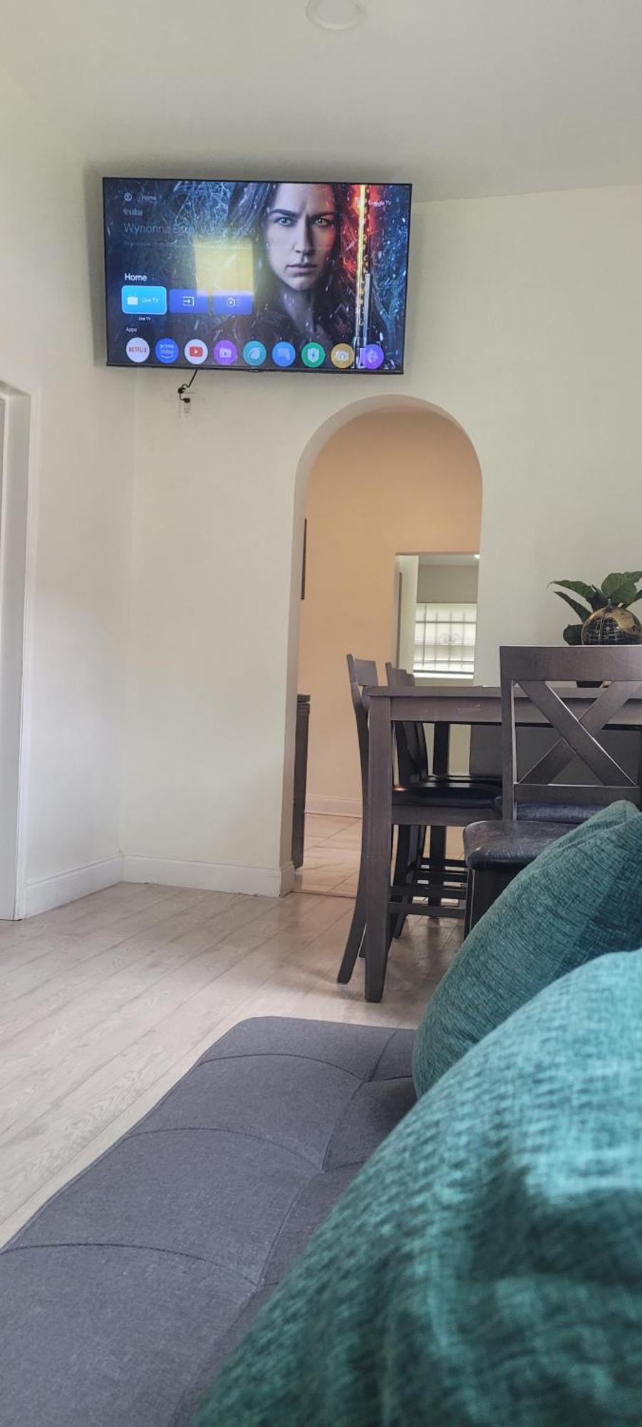 Large, Central, Lovely & Cozy 4Bed/2Bath - House By Everbank Stadium แจ็กสันวิลล์ ภายนอก รูปภาพ