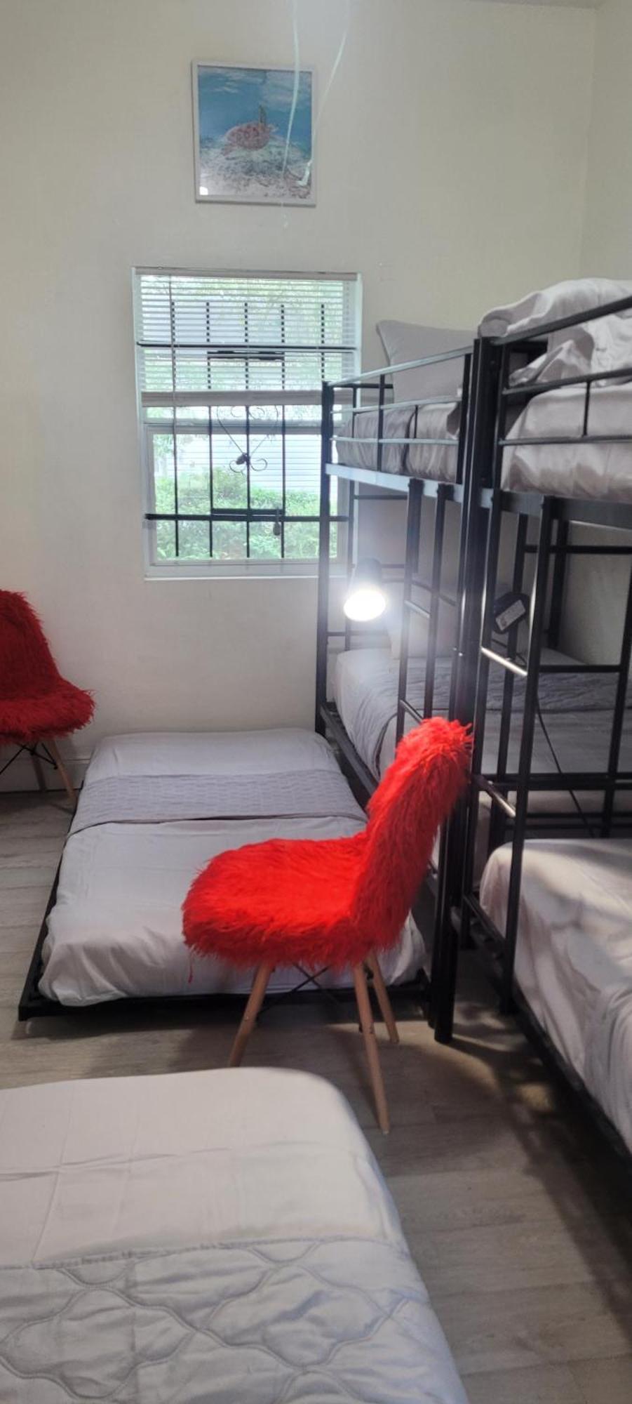 Large, Central, Lovely & Cozy 4Bed/2Bath - House By Everbank Stadium แจ็กสันวิลล์ ภายนอก รูปภาพ