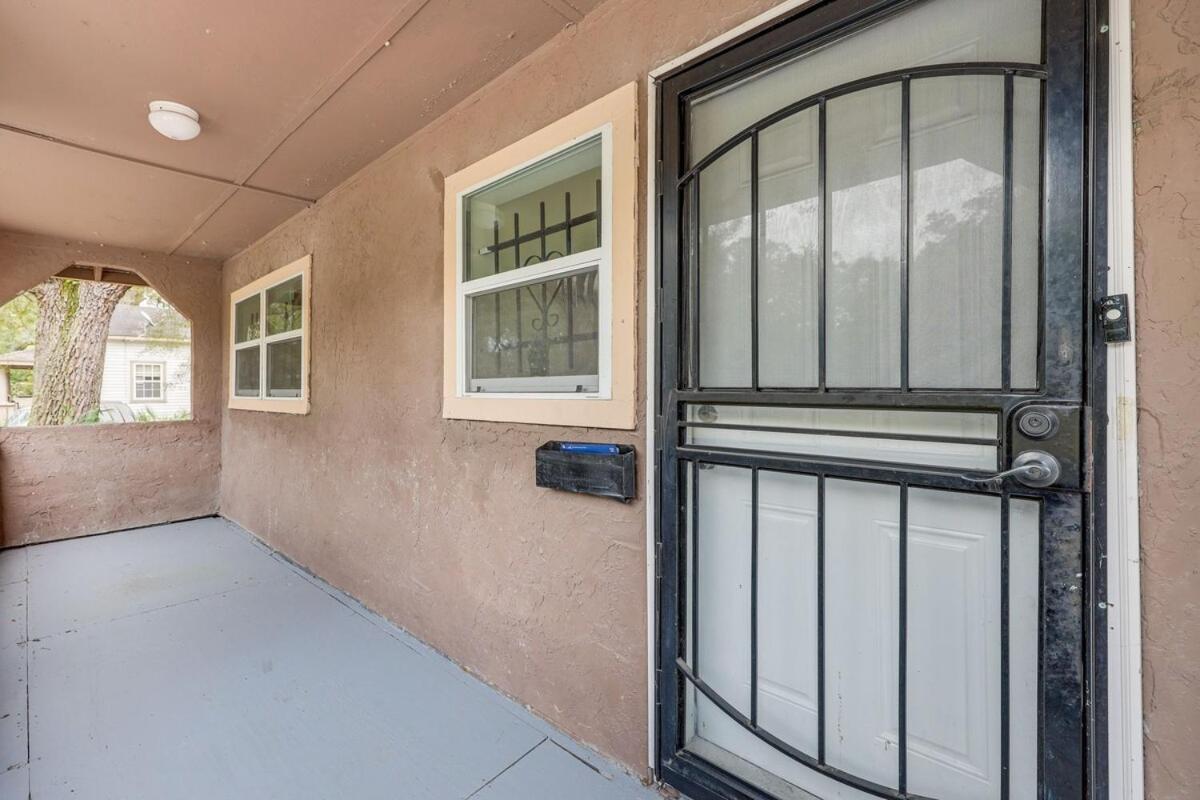 Large, Central, Lovely & Cozy 4Bed/2Bath - House By Everbank Stadium แจ็กสันวิลล์ ภายนอก รูปภาพ